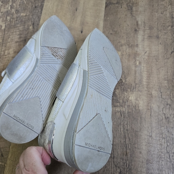 Michael Kors Women's 7m White Slip-On Sneakers - Picture 8 of 11